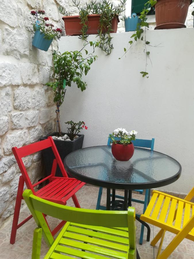 Apartment Nikolina Trogir Exterior foto